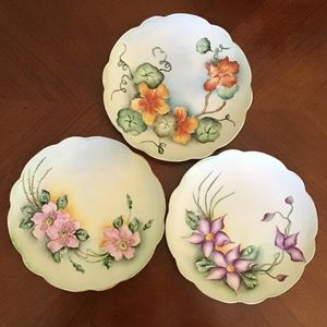 ANTIQUE AUSTRIAN FLORAL PORCELAIN PLATES